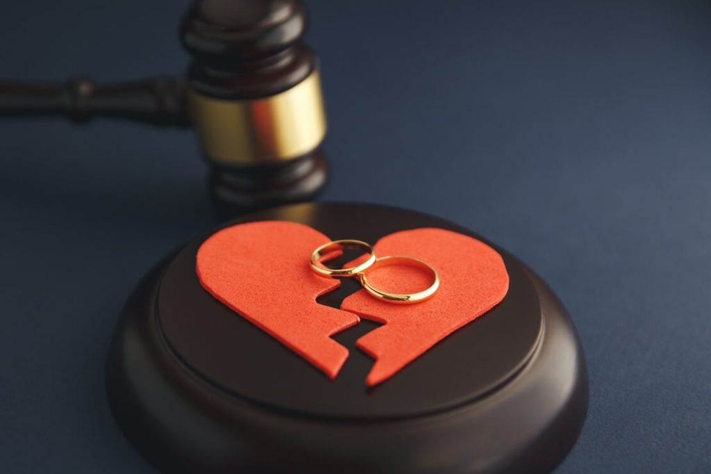 divorcio sin dinero
